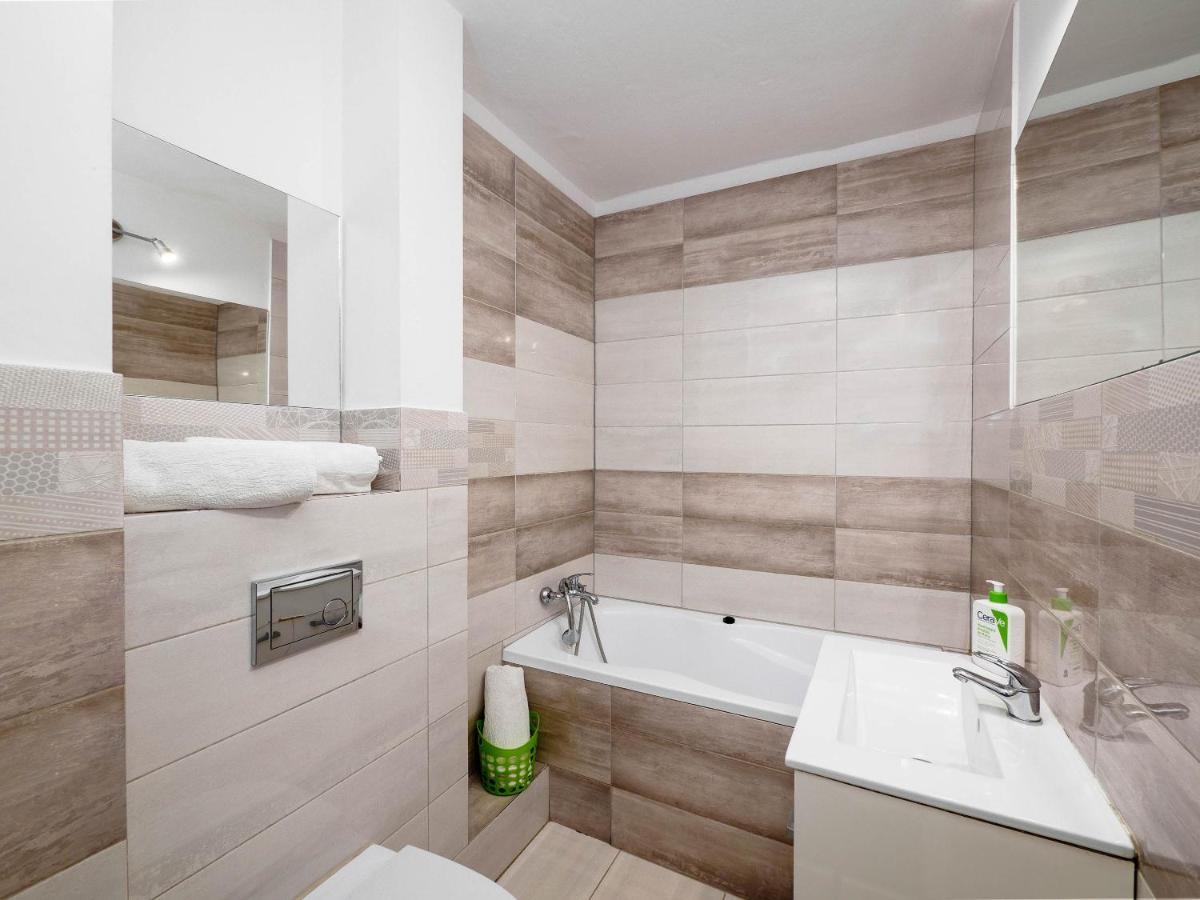 Sweet Honey Mieszkanie W Plocku Apartment ภายนอก รูปภาพ